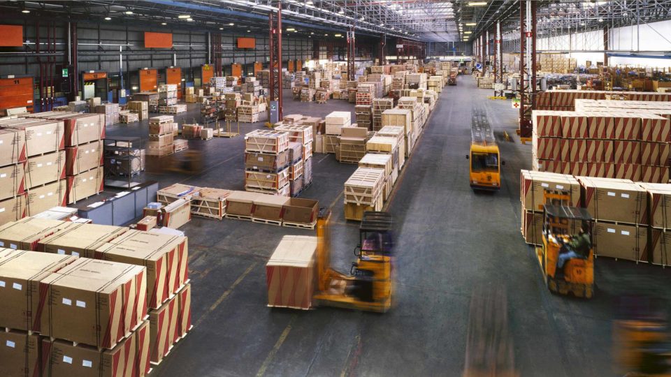 Supply chain management trends in a warehouse